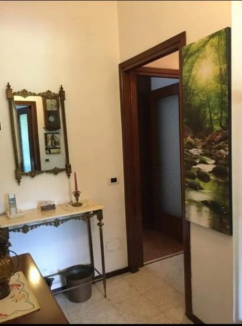Stanza singola in trilocale con giardino privato - Foto 8
