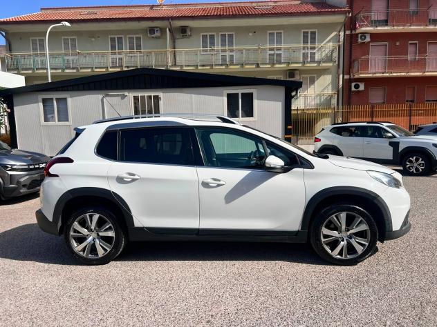 Peugeot 2008 1. 6 BlueHDi 120 S&S Allure - Foto 4