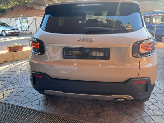 Jeep Avenger 1.2 Turbo 100 CV Summit - Foto 6