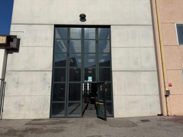 Granarolo dell'Emilia, loc. Cadriano - Affittasi capannone indipendente - Foto 8