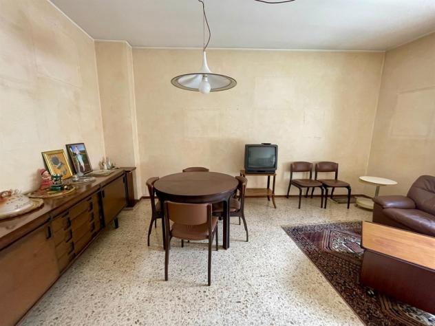 vo109 - ampio trilocale arredato ed indipendete box, cantina e soffitta - Foto 17