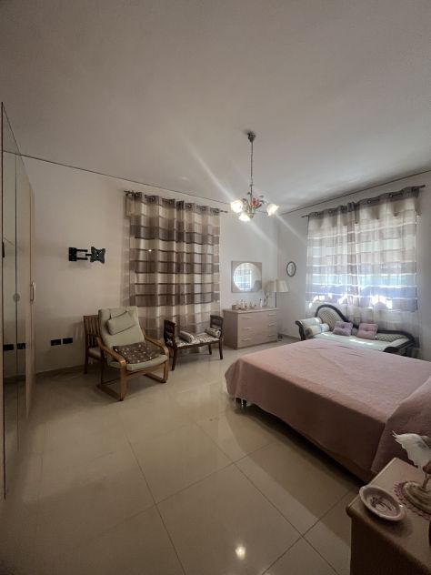 RIF. 526 FRONTE VILLAGGIO COPPOLA - APPARTAMENTO ARREDATO - Foto 8