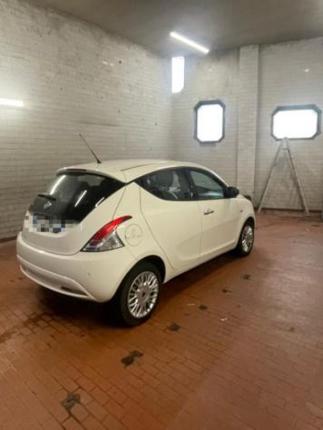 LANCIA Ypsilon 1.2 69 CV 5 porte Gold rif. 24158987 - Foto 3