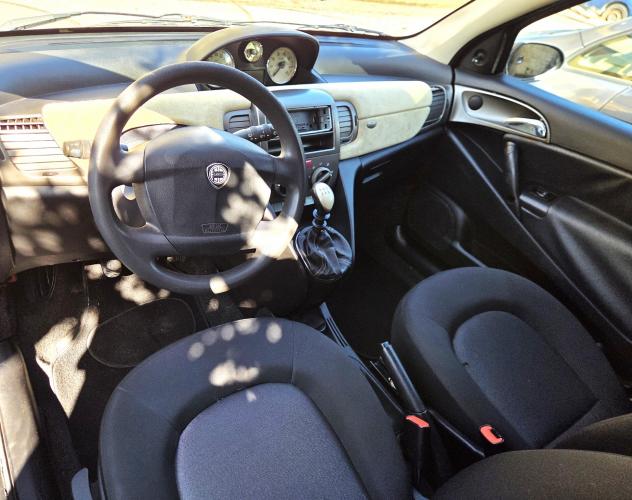 Lancia Ypsilon 1.2 Argento BEN TENUTA TAGLIANDATA - Foto 9