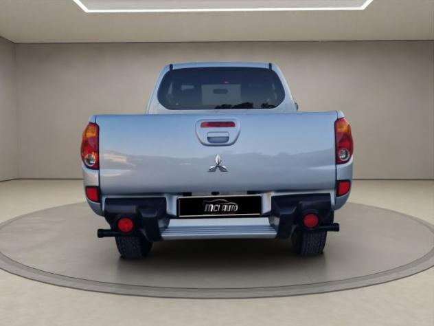 MITSUBISHI L200 2.5 DI-D/136CV Club Cab Invite DPF rif. 24077570 - Foto 4