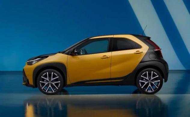 TOYOTA Aygo X 1.5 FULL HYBRID 115 MC 26 GR SPORT rif. 22952074 - Foto 6