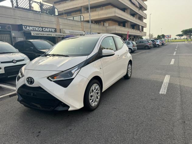 Toyota Aygo Connect 1.0 VVT-i 72 CV 5 porte x-play MMT led navi kamera - Foto 3