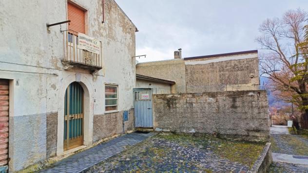 Pescolanciano vendesi casa indipendente 5 vani 110 Mq