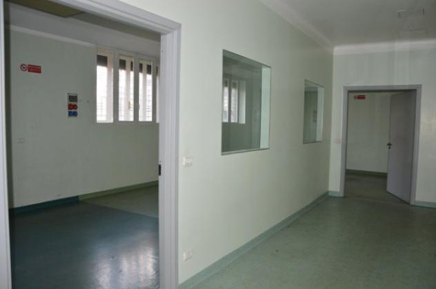 Immobile di 255 m² con 2 locali in affitto a Gallarate - Foto 3
