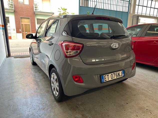 Hyundai i10 1.0 MPI Login - Foto 4