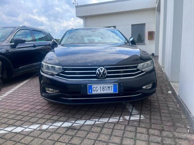 VOLKSWAGEN Passat Variant 2.0 TDI SCR EVO DSG Executive rif. 23776692