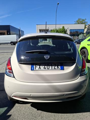 Lancia Ypsilon 1.2 69 CV 5 porte GPL Ecochic Gold - Foto 10