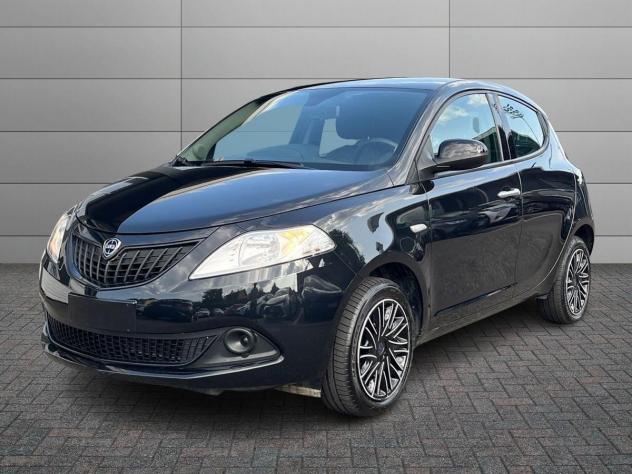 Lancia Ypsilon 1.0 FireFly 70cv Hybrid Silver