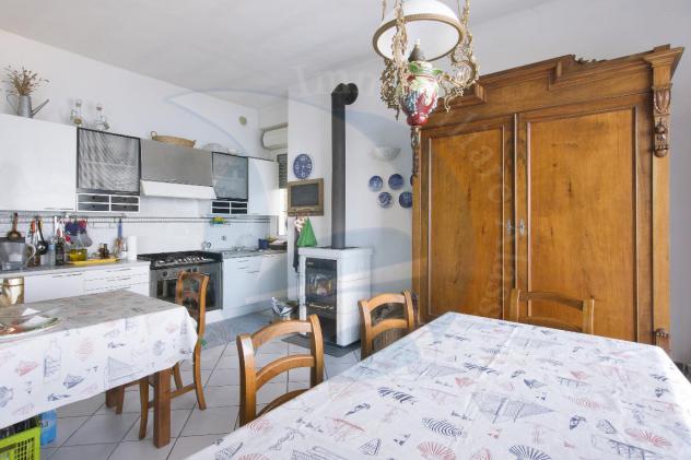 Alassio, villa trifamiliare con stupenda vista di tutto il golfo. - Foto 18