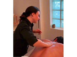 Massaggi - benessere Gallarate - 🌿 MASSAGGI PROFESSIONALI – BENESSERE E RELAX 🌿 Tel:0331028550