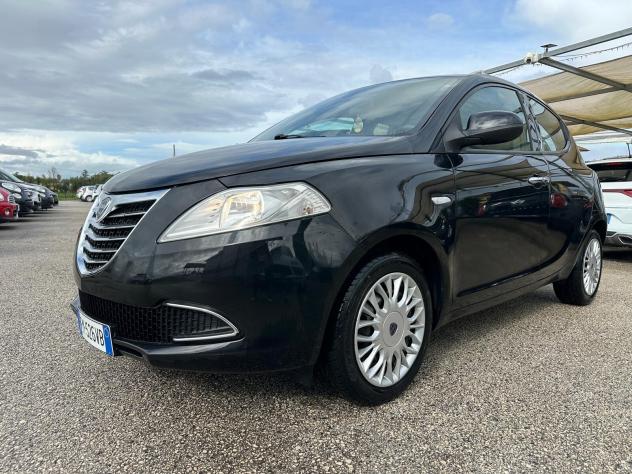 Lancia Ypsilon 1.2 Benzina/GPL - Foto 8