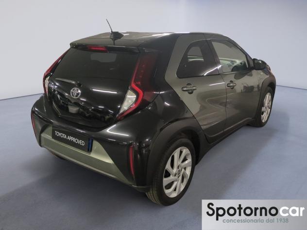 Toyota Aygo X 1.0B (72 CV) Trend Air S-CVT - Foto 6