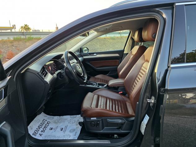 Volkswagen Passat Variant 2.0 TDI DSG Executive BlueMotion Tech. - Foto 9