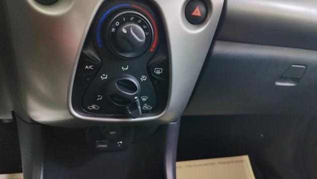Citroen C1 1.0 VTi 5 Porte Feel EURO 6 - Foto 7
