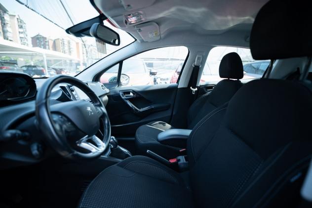 Peugeot 208 I 2015 5p 1.2 puretech Allure 82cv - Foto 7