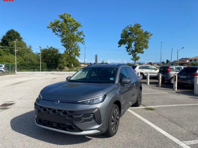 VOLKSWAGEN T-Roc News1.5 eTSI ACT DSG Life rif. 24035943 - Foto 3