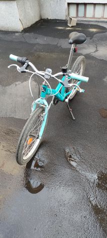 Vendo bici marca BTwin con cambio per bambino o bimba da 6 a 12 anni