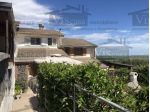 Villa a schiera su due livelli con giardino