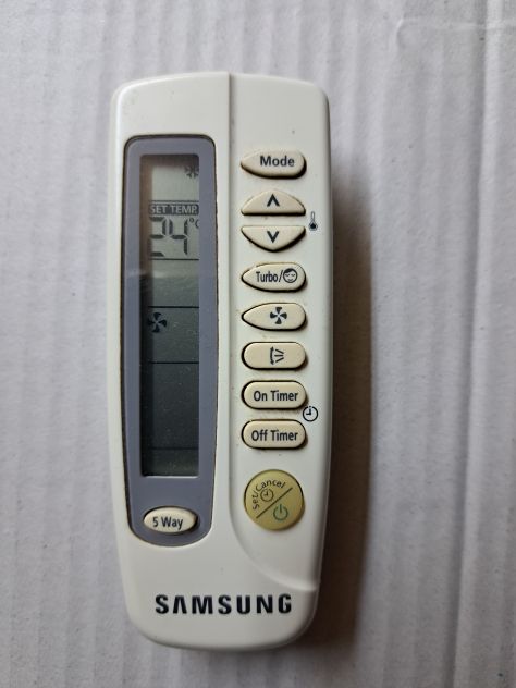Telecomando per climatizzatore, Telecomando sostitutivo per condizionatore d'aria universale ARH-403 per , Telecomando LCD per climatizzatore Piccolo e maneggevole, Grippy
