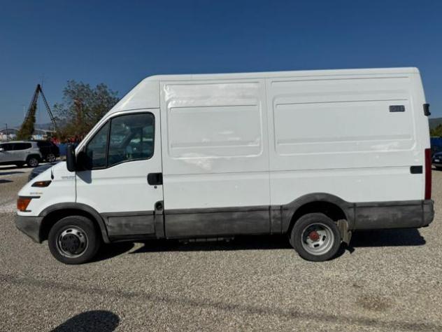 IVECO Daily 35C12 2.3 Hpi TDI PM-TA Furg. rif. 23789619 - Foto 3