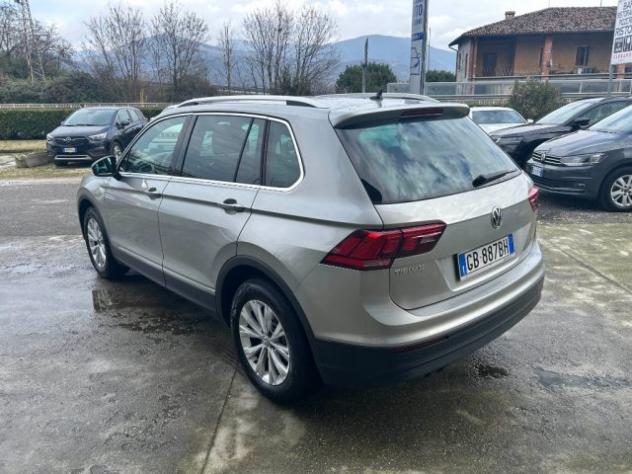VOLKSWAGEN Tiguan 2.0 TDI SCR Business BlueMotion Technology rif. 23789583 - Foto 3