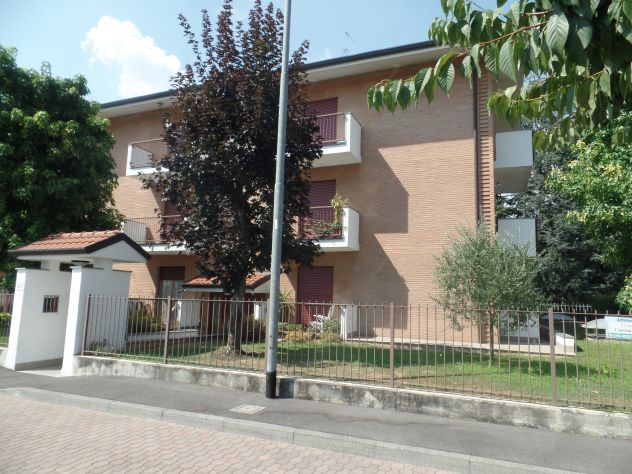 BELLUSCO – ULTIMO PIANO, BILOCALE CON CANTINA E BOX DOPPIO - Foto 6