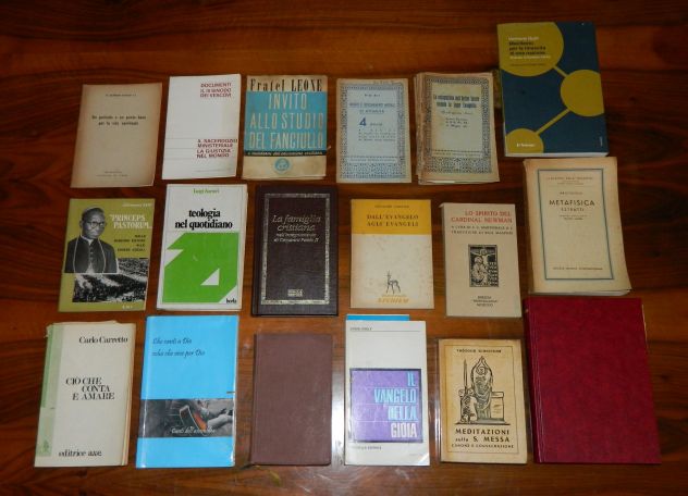 Lotto libri religiosi