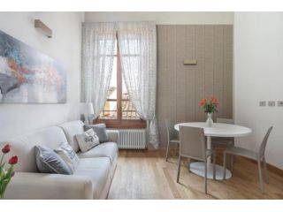 APPARTAMENTO di 4 vani e di 80 mq (FIRENZE) rif. L22/458