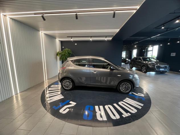 Lancia Ypsilon 1.3 MJT 16V 95 CV 5 porte S&S Silver - Foto 4