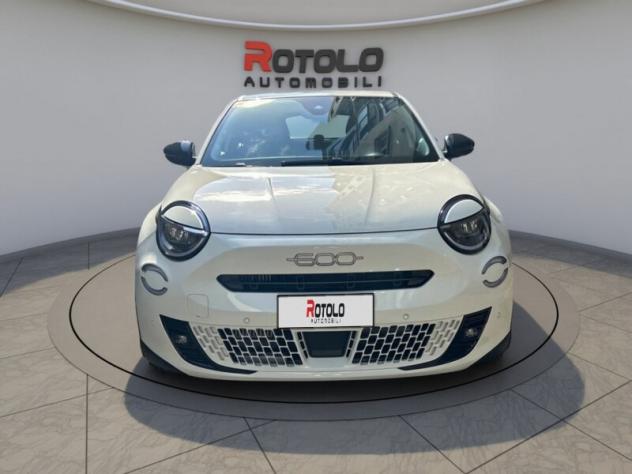 FIAT 600 (2023--) 600 Hybrid 110 CV DCT MHEV Serie Speciale Icon - Foto 2