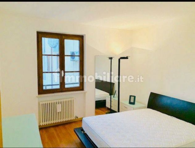 Appartamento con ampia corte indipendente - Foto 10