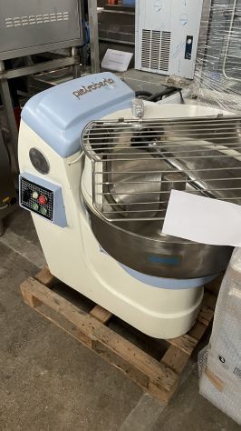 impastatrice a forcella 60 kg usata revisionata