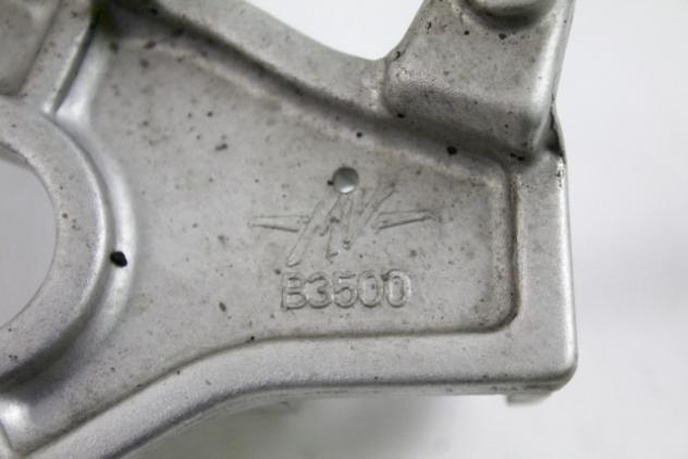 MV AGUSTA BRUTALE 990 R 8000B3500 STAFFA PEDANA ANTERIORE DESTRA 09 - 12 FRONT RIGHT FOOTREST HOLDER - Foto 3