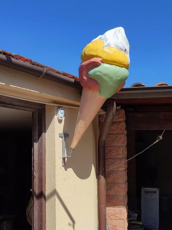 Insegna per gelateria: Cono gelato in vetroresina - Foto 8