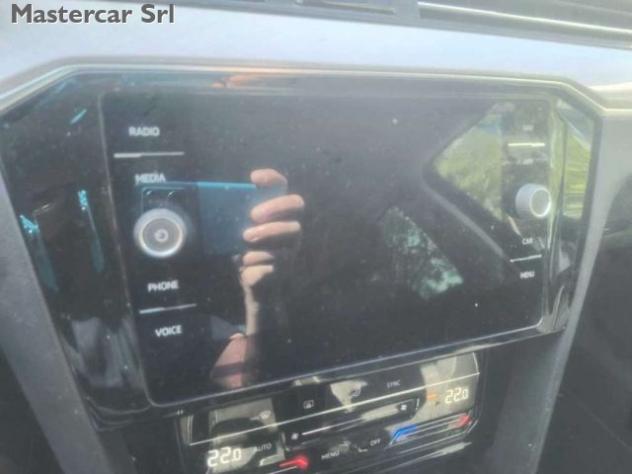 VOLKSWAGEN Passat Variant Passat VIII Variant 2.0 tdi Business 150cv dsg TG rif. 24184802 - Foto 9