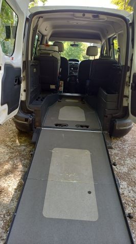 Renault Kangoo - 1.5 dCi. Trasporto per disabili (con rampa) - Foto 10