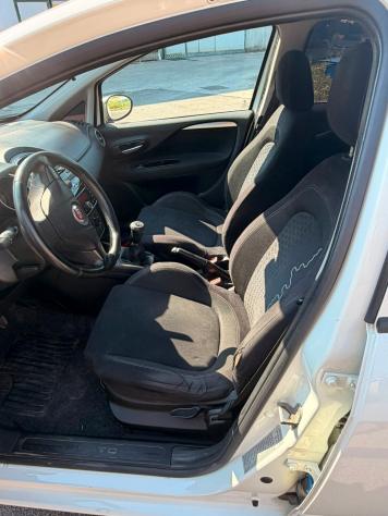 Fiat Punto 1.3 MJT II S&S 85 CV 5 porte ECO Lounge - Foto 10