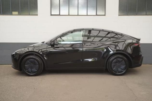 TESLA Model Y RWD Standard rif. 23703928 - Foto 6