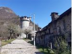 V000109 - CASA STORICA CON GIARDINO