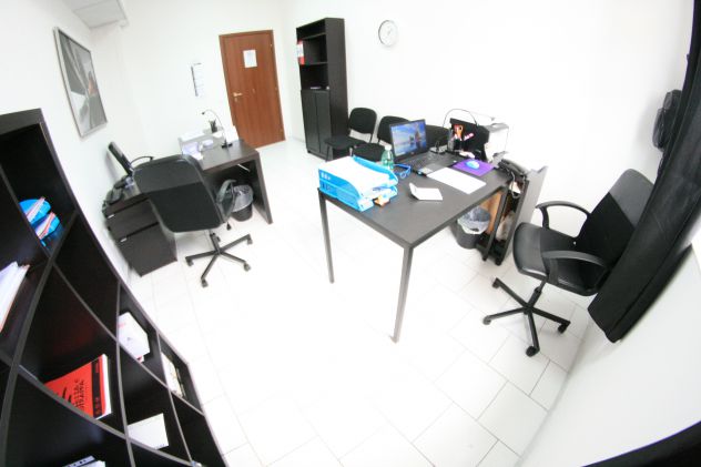 Ufficio personalizzato pronto per 3 persone - Foto 2