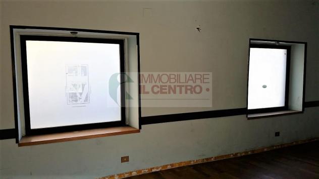 fondo commerciale su due livelli - Foto 5