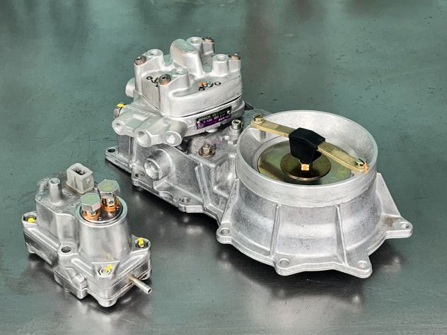 Revisione Impianti Iniezione Mercedes-Benz Serie W123, W124, W126, R107