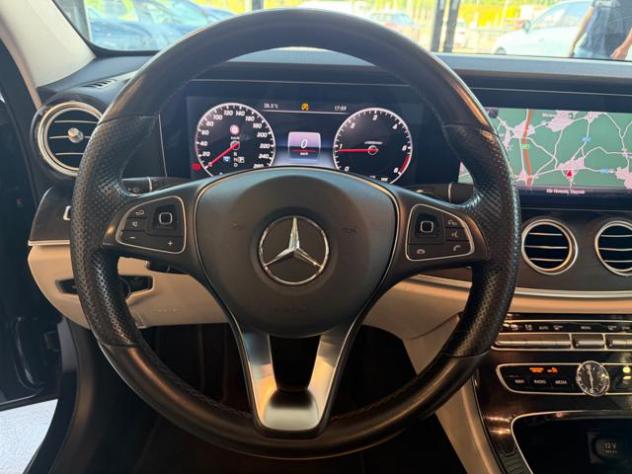 MERCEDES-BENZ E 220 d 4Matic Auto Premium Plus AMG rif. 23904277 - Foto 8