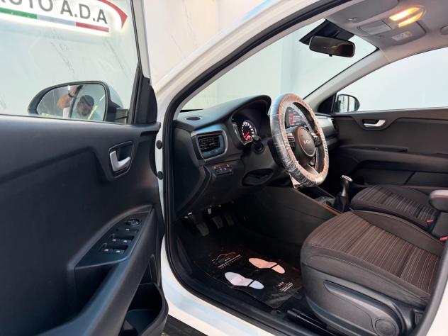 Kia Stonic 1.0 T-GDi 100 CV MHEV iMT GT Line - Foto 9