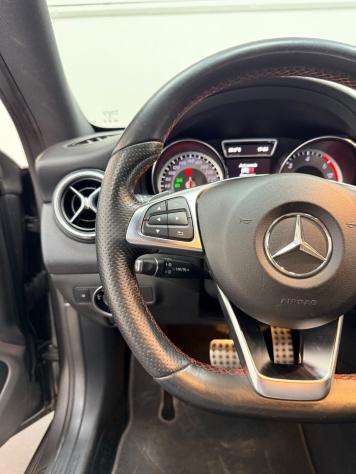 Mercedes-benz CLA 220 d S.W. 4Matic Aut DARK NIGHT Premium 05/2016 EURO 6 - Foto 9